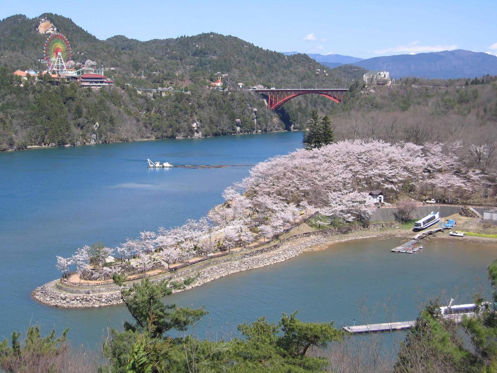 Ooedo Onsen Monogatari Enakyo Hotel Bagian luar foto
